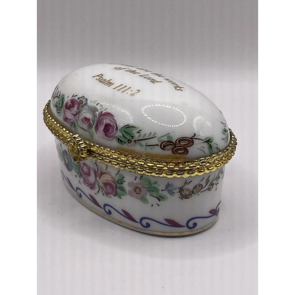 Box Lot of 2 Vintage Porcelain‎ Top Painted Hinged Trinket Pill Boxes Stash Box